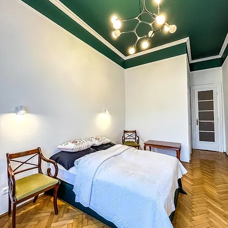 Opera Family Apartment Budapest